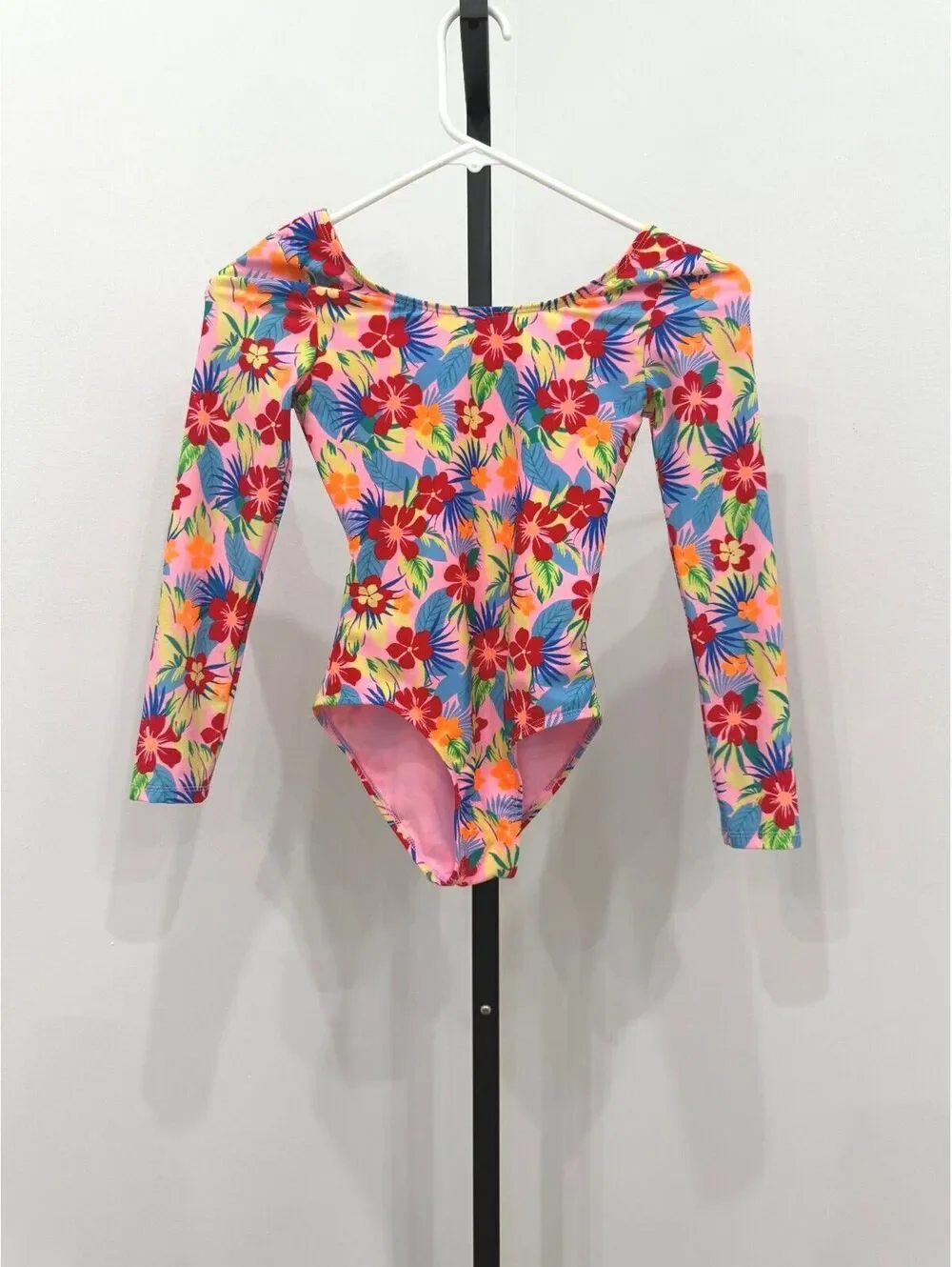 Cat & Jack Floral Long Sleeve One-Piece Swimsuit, Size M (8)